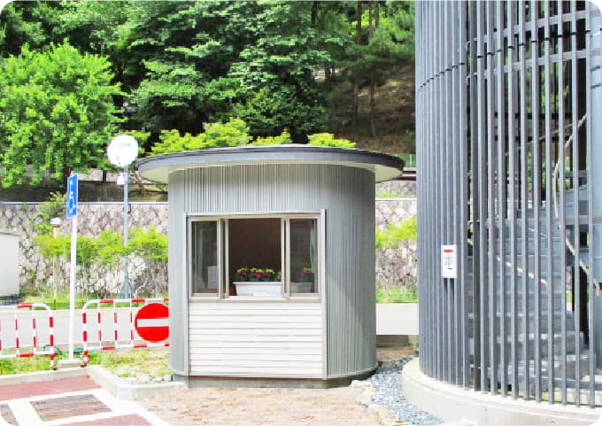 霊園管理事務所横